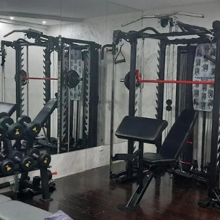 Apartment Zoned 2 *